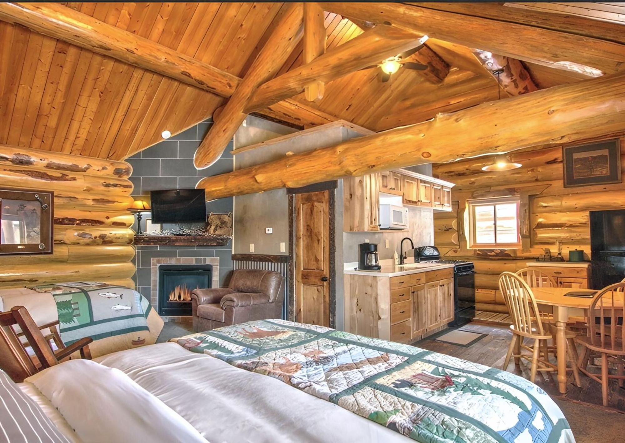 Hibernation Station Villa West Yellowstone Ngoại thất bức ảnh