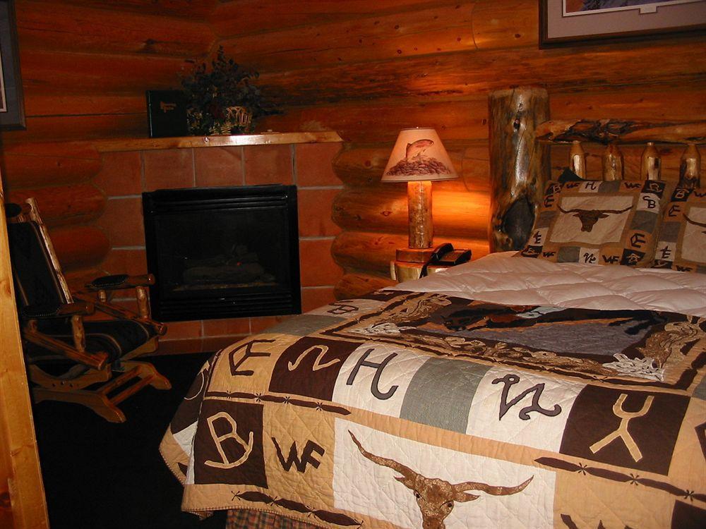 Hibernation Station Villa West Yellowstone Ngoại thất bức ảnh